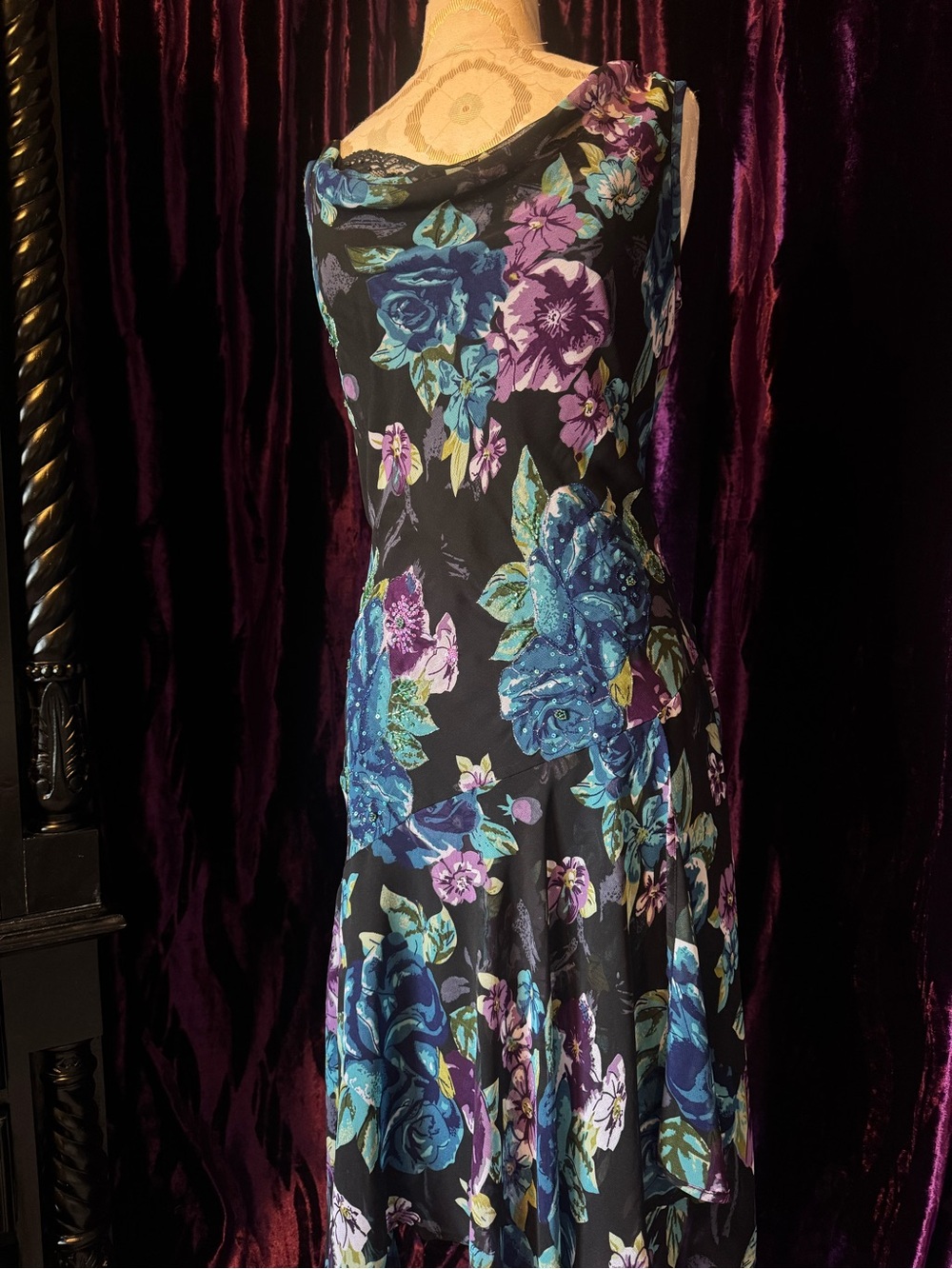 Beautiful Floral Fairy Whimsical Sequin Beaded Dress - Picture 2 of 9